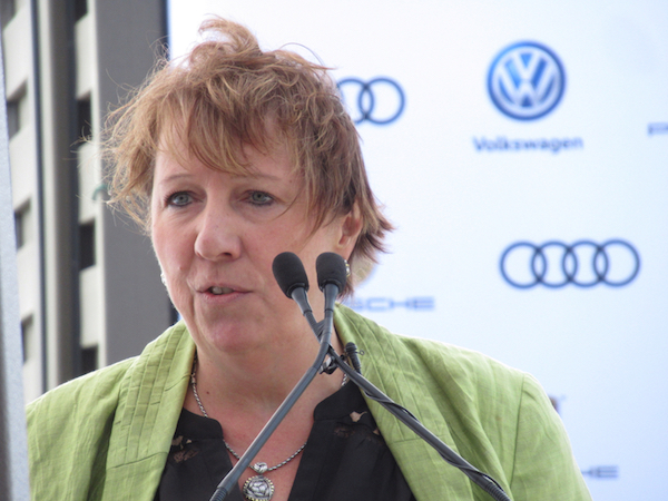 Electrify Canada commits to 32 charging stations in 2020, launches ...