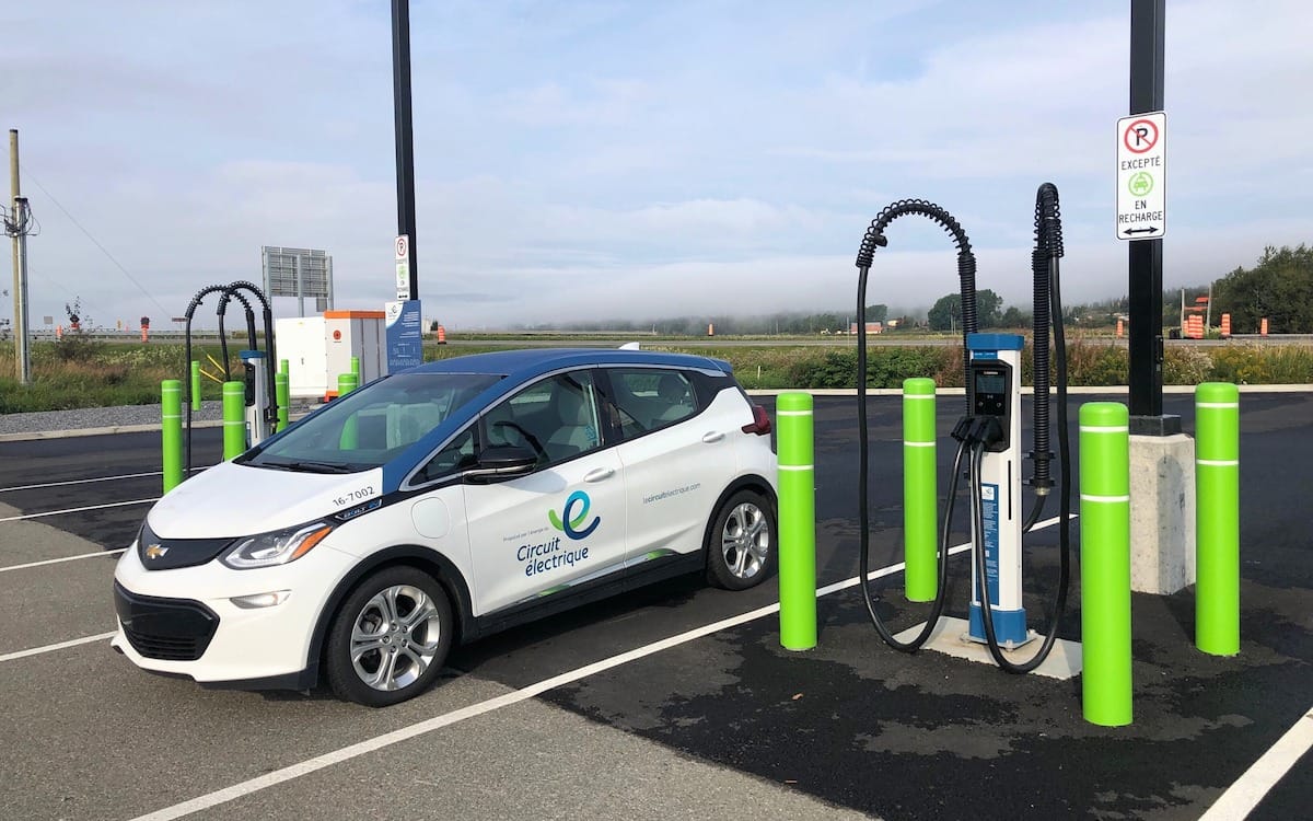 Electric Circuit opens new EV fast chargers that offer load sharing