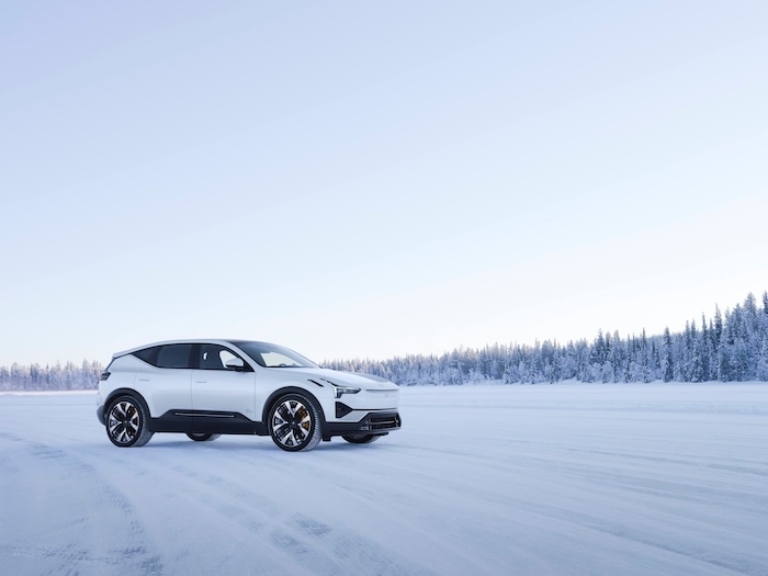 Polestar 3 on snowy ground