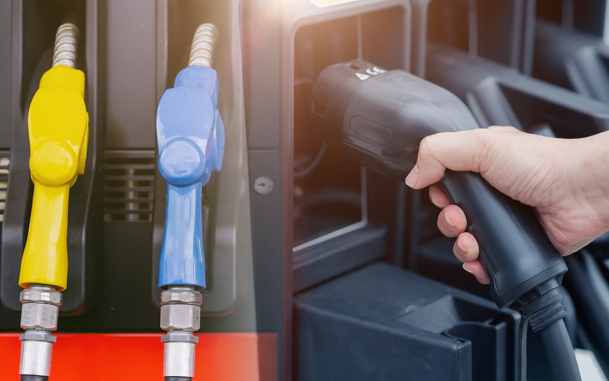 Vancouver scrapes $10,000 gas-stations-without-EV-chargers fee