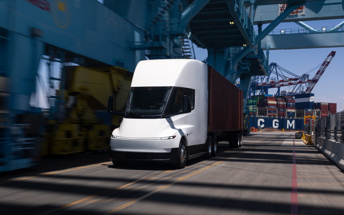 B.C. Trucking Company to Launch Canada's First Tesla MCS Charging Sites